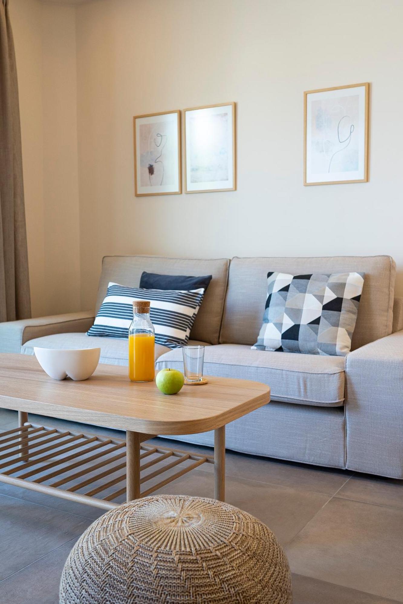 Lucian City Apartments Rhodes City Room photo