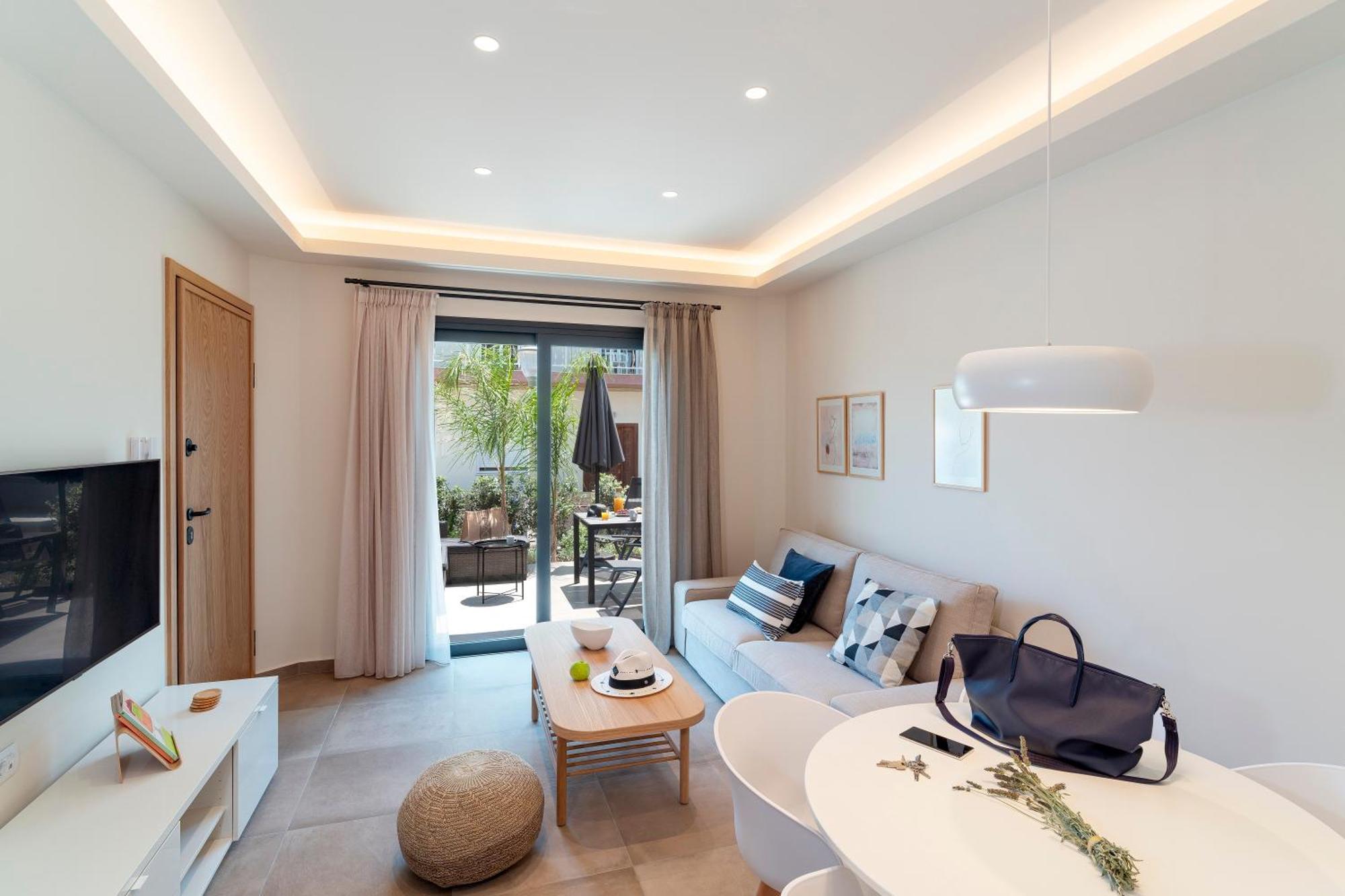 Lucian City Apartments Rhodes City Room photo